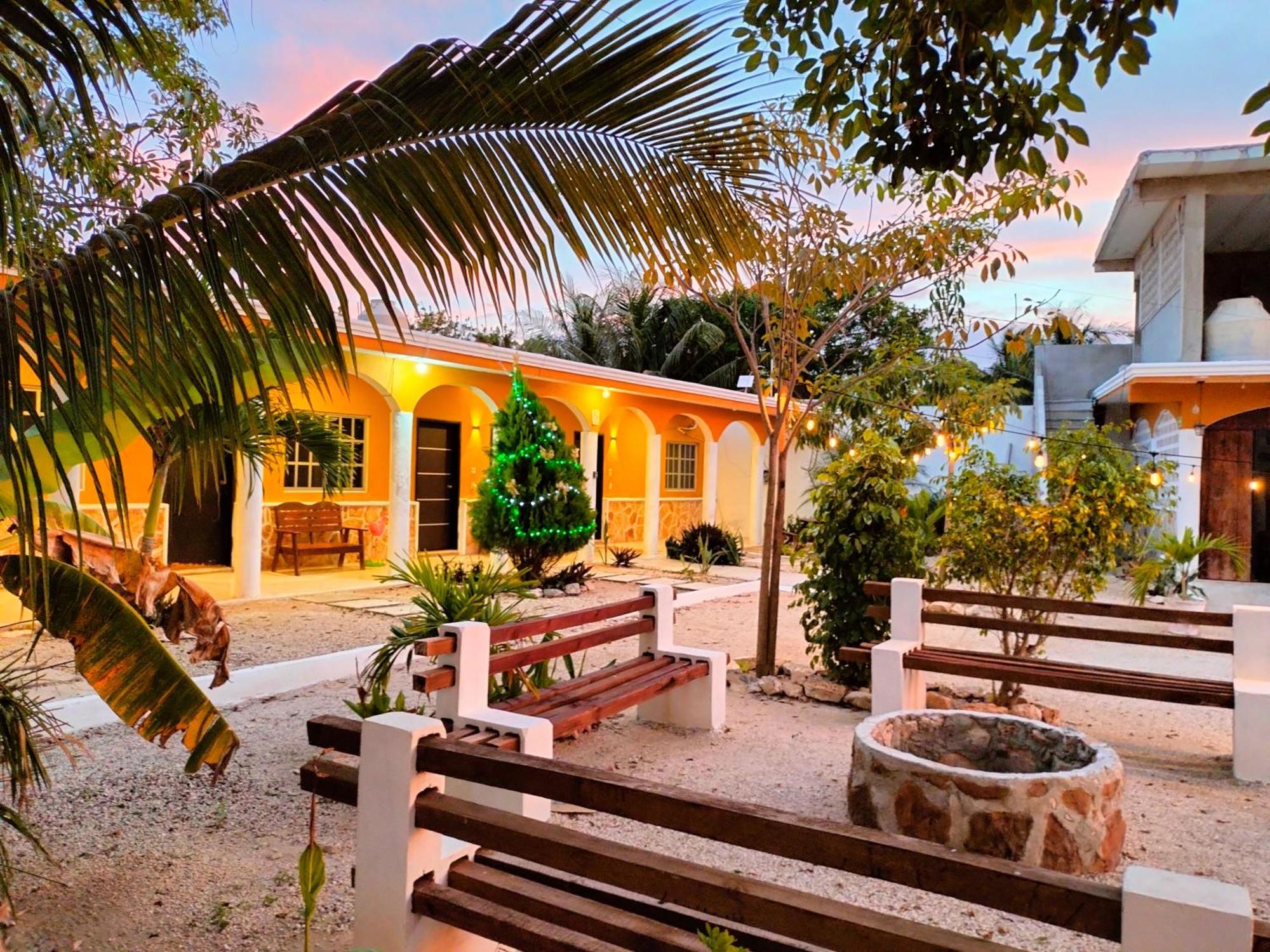 Villa Gabriela Celestun -Hotel & Restaurant Экстерьер фото
